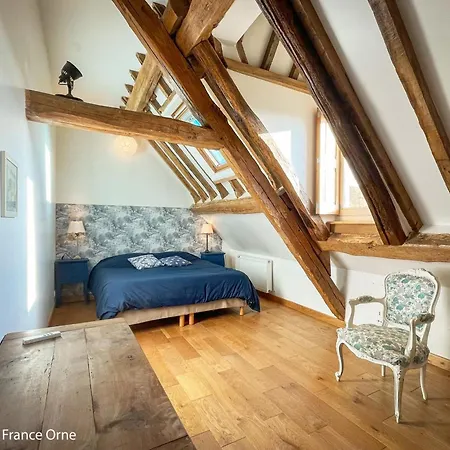 Corps De Ferme Spacieux Avec Piscine Intérieure Et Jardin En Normandie - Fr-1-497-164 Rémalard