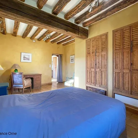 Corps De Ferme Spacieux Avec Piscine Intérieure Et Jardin En Normandie - Fr-1-497-164 Hébergement de vacances