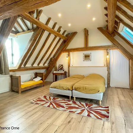 Corps De Ferme Spacieux Avec Piscine Intérieure Et Jardin En Normandie - Fr-1-497-164 Hébergement de vacances Rémalard