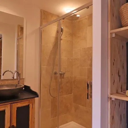 Corps De Ferme Spacieux Avec Piscine Intérieure Et Jardin En Normandie - Fr-1-497-164 Rémalard