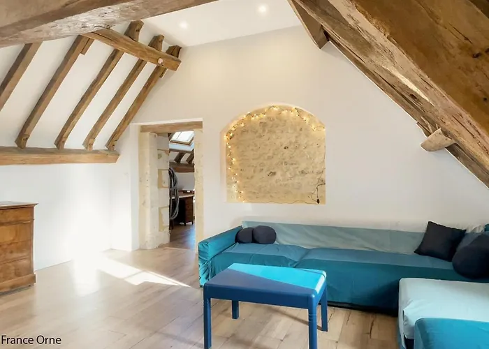 Corps De Ferme Restaure Avec Piscine Interieure Chauffee - Fr-1-497-164 *