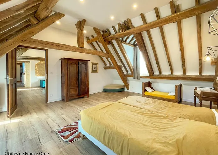 Holiday home Corps De Ferme Restaure Avec Piscine Interieure Chauffee - Fr-1-497-164 Remalard