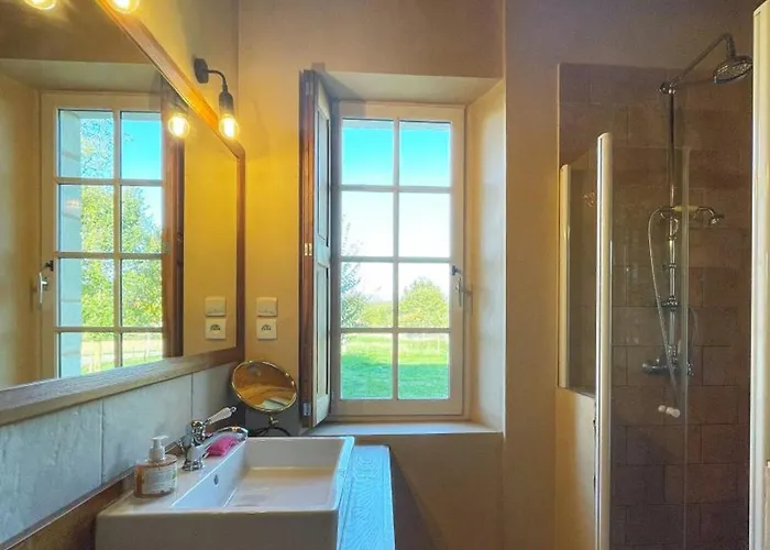 Holiday home Corps De Ferme Restaure Avec Piscine Interieure Chauffee - Fr-1-497-164 *